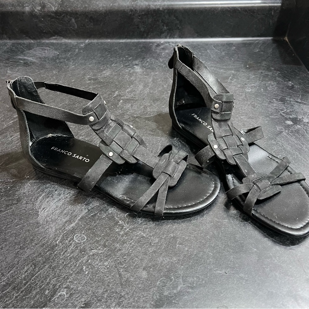 Franco Sarto Black Gladiator Sandals Wm 9 Hippie Boho zip back casual